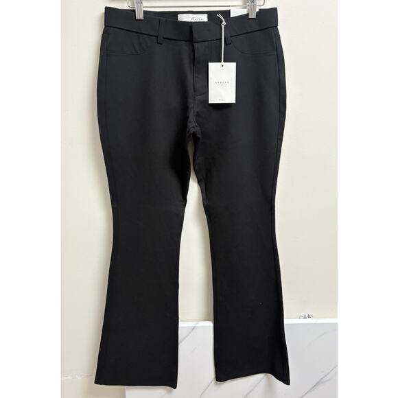 KanCan Los Angeles Women’s Black Flare Pants Size 9/28 Mid Rise Stretch NWT - Picture 1 of 7
